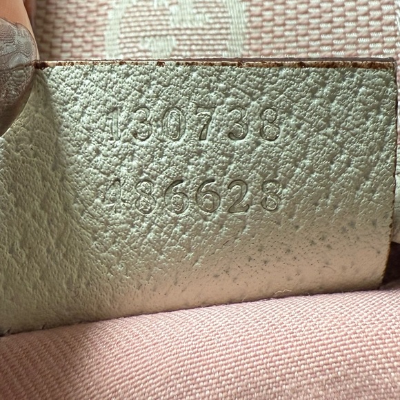 Gucci Abbey Large Shoulder Bag - Picture 11 of 12